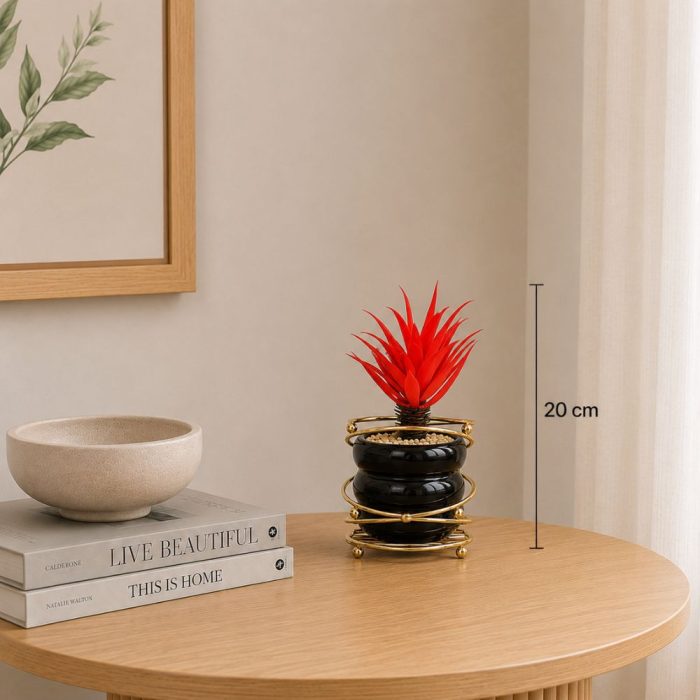 Succulente artificielle rouge en pot noir avec support doré (20cm) – Image 2